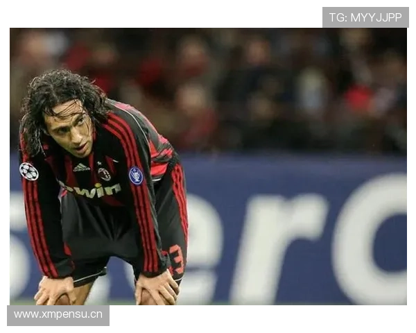 内斯塔与马蒂厄在防线结构下形成分散链路趋势